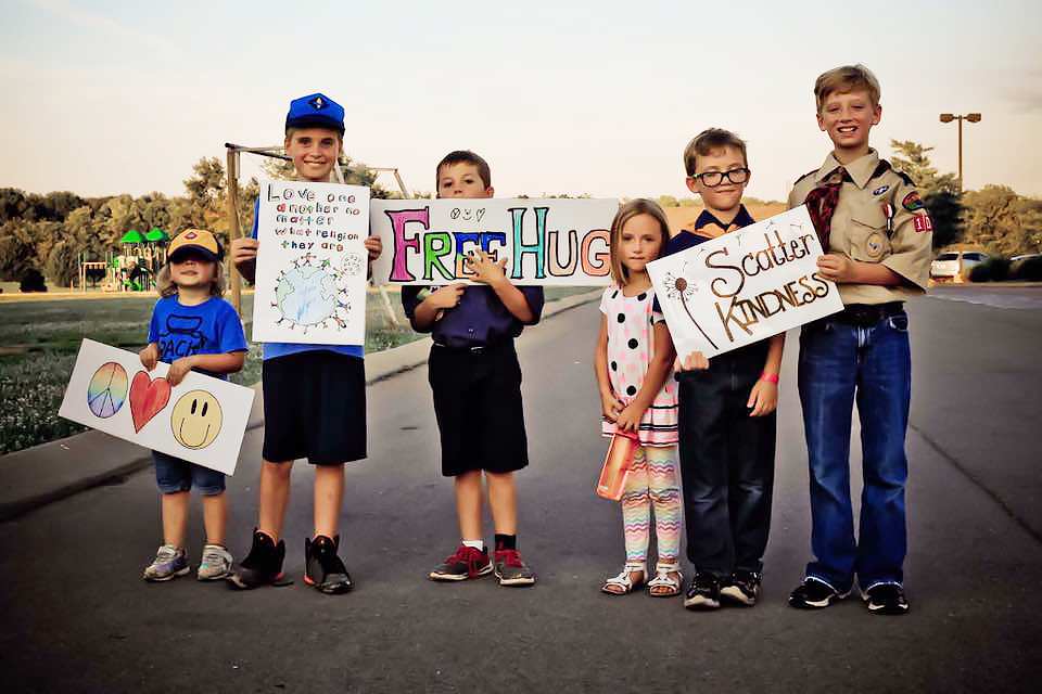 Young Baha’i Scouts help erase the hate of mosque desecration
