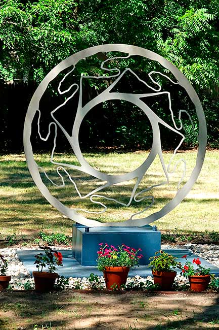 Peace sculpture advances vision for Michigan Baha’i property