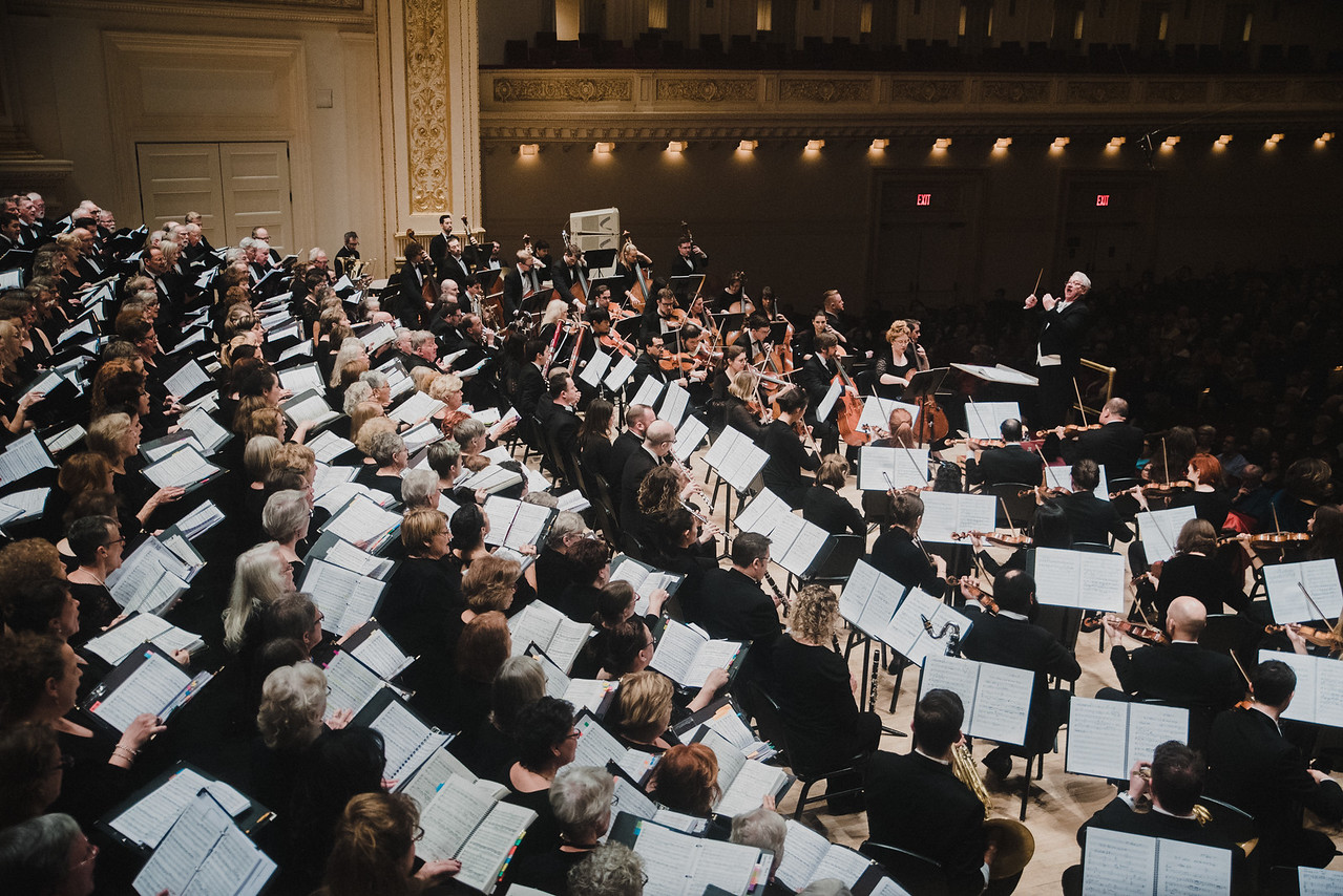 Baha’i choir singers help create magic at Carnegie Hall