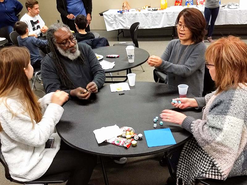 Fort Wayne Baha’is gamely go about producing unity